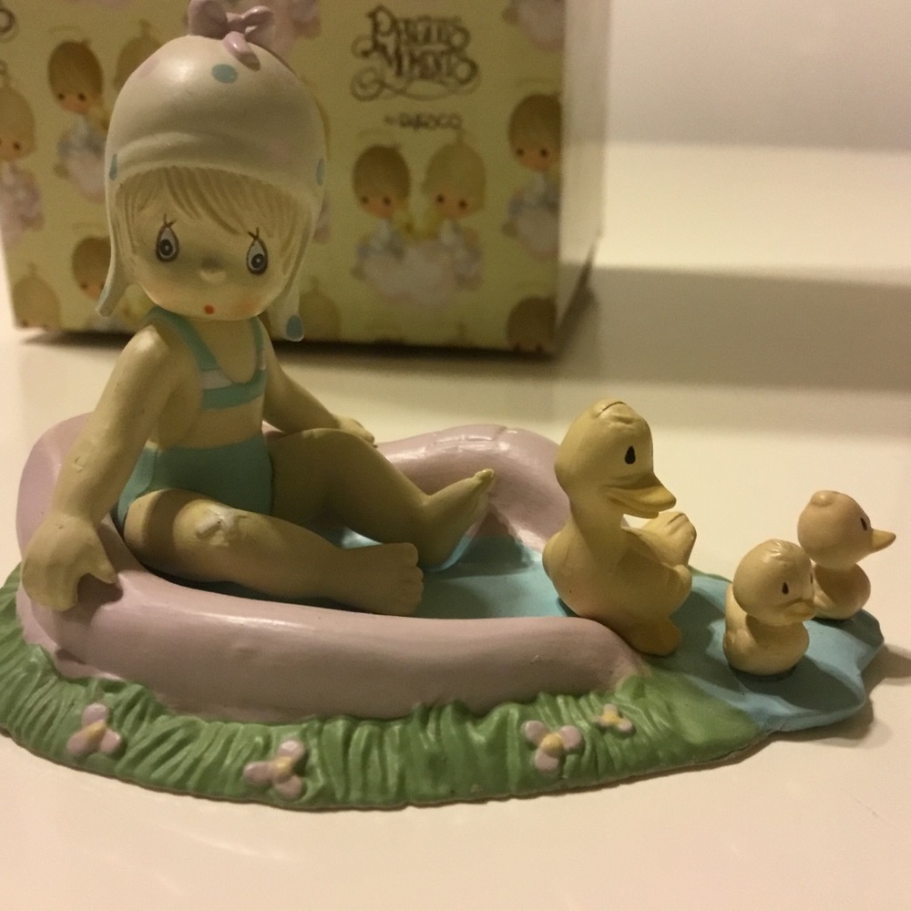 Precious Moments “Girl With Birdbath”